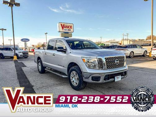 2018 Nissan Titan SV