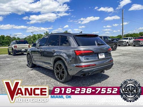 Samurai Gray Metallic 2025 Audi Q7 55 Prestige
