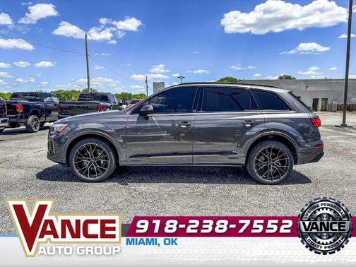 Samurai Gray Metallic 2025 Audi Q7 55 Prestige