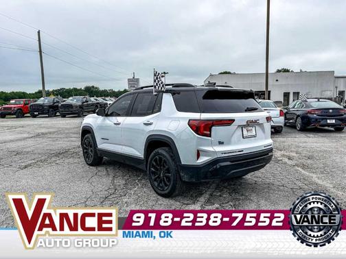 Summit White 2025 GMC Terrain Elevation