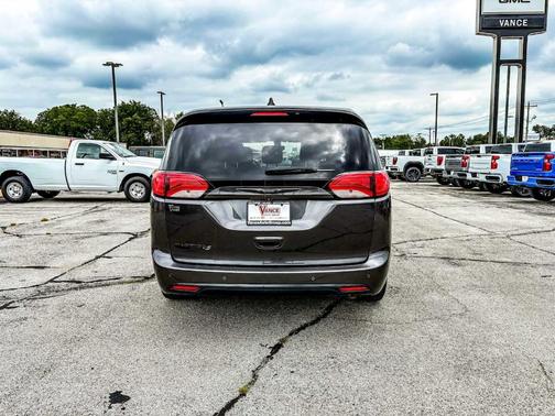 2020 Chrysler Pacifica Touring
