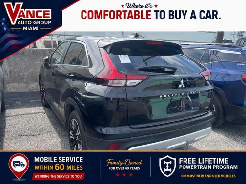 Labrador Black Pearl 2025 Mitsubishi Eclipse Cross SE