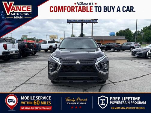 Labrador Black Pearl 2025 Mitsubishi Eclipse Cross SE