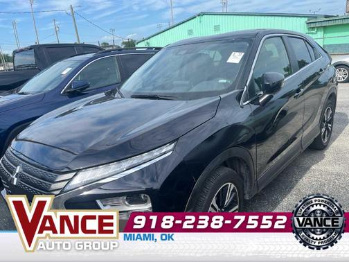 Labrador Black Pearl 2025 Mitsubishi Eclipse Cross SE