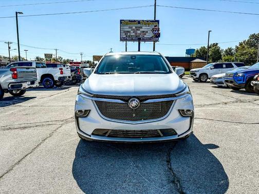 2022 Buick Enclave Essence