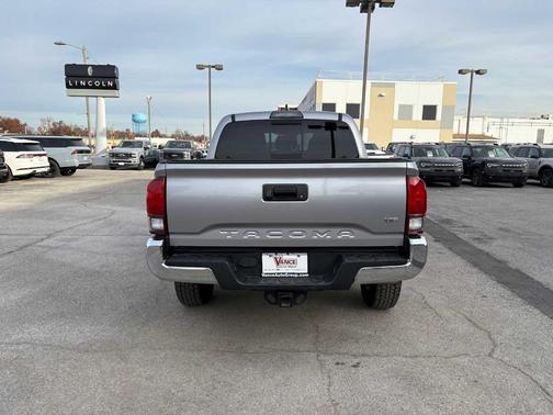 2018 Toyota Tacoma SR5