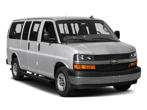Summit White 2017 Chevrolet Express 2500 LT