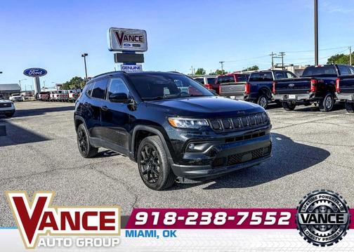 Diamond Black 2022 Jeep Compass Altitude
