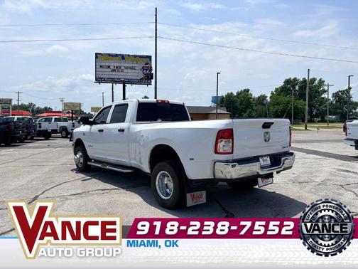 Bright White Clearcoat 2019 RAM 3500 Tradesman