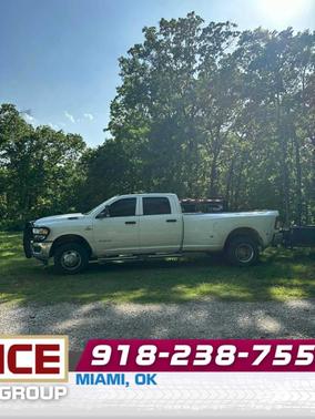 Bright White Clearcoat 2019 RAM 3500 Tradesman