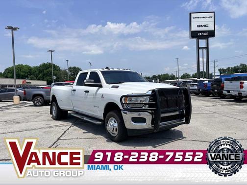Bright White Clearcoat 2019 RAM 3500 Tradesman