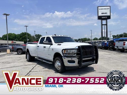 Bright White Clearcoat 2019 RAM 3500 Tradesman