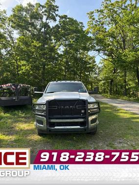 Bright White Clearcoat 2019 RAM 3500 Tradesman