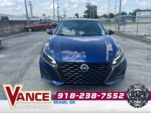 Deep Blue Pearl 2023 Nissan Altima 2.5 SR