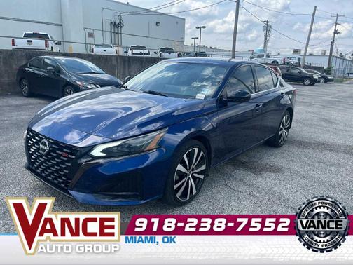 Deep Blue Pearl 2023 Nissan Altima 2.5 SR