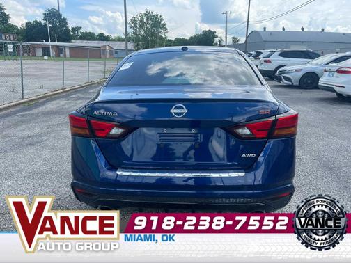 Deep Blue Pearl 2023 Nissan Altima 2.5 SR