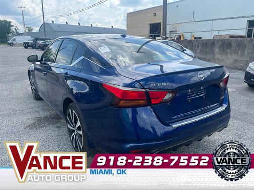 Deep Blue Pearl 2023 Nissan Altima 2.5 SR