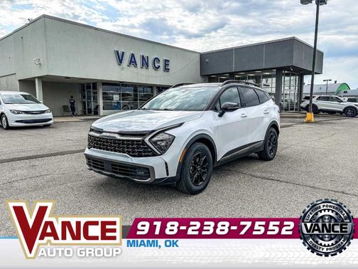 Glacier White Pearl 2023 Kia Sportage X-Pro