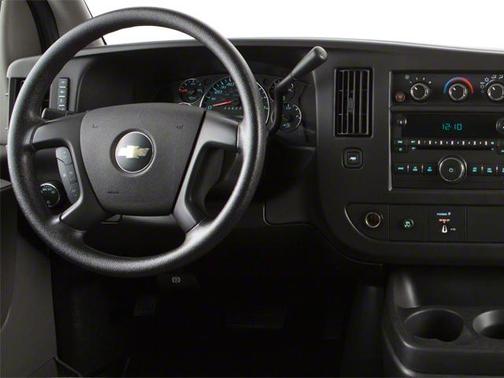 Summit White 2013 Chevrolet Express 2500 LT