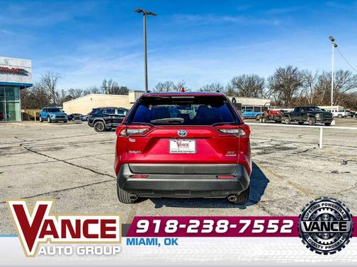 2020 Toyota RAV4 Hybrid XLE