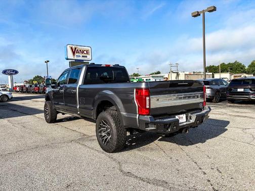 2022 Ford F-350 Platinum