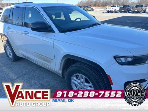 2023 Jeep Grand Cherokee Laredo