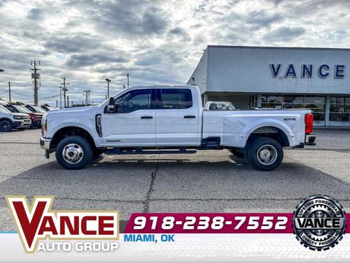 Oxford White 2025 Ford F-350 XLT