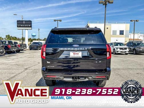 Agate Black Metallic 2025 Ford Expedition Active