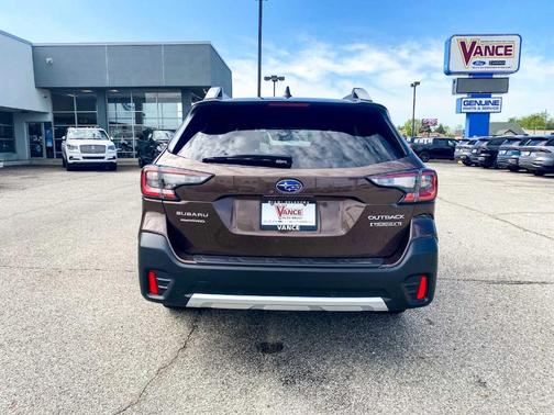 2022 Subaru Outback Touring XT