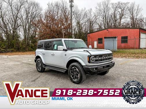 2025 Ford Bronco Outer Banks