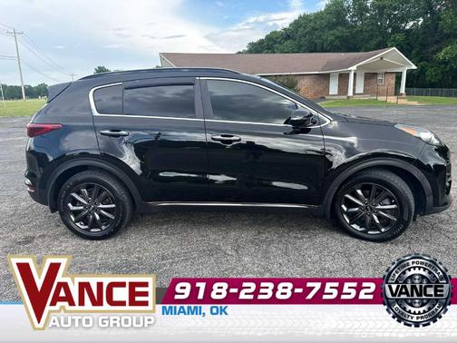 Black Cherry Pearl 2020 Kia Sportage S