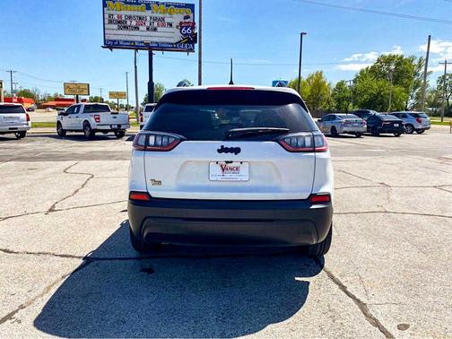 2021 Jeep Cherokee Latitude