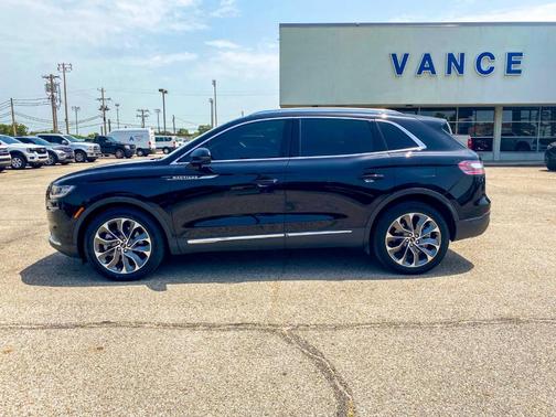 2022 Lincoln Nautilus Reserve