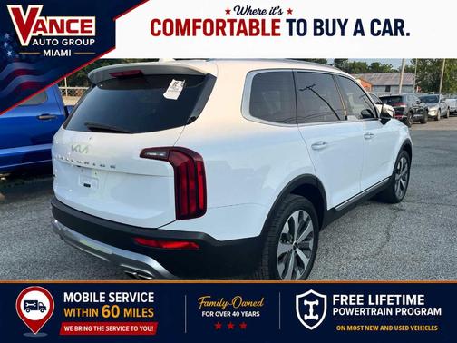 Glacial White Pearl 2022 Kia Telluride S