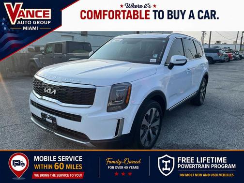 Glacial White Pearl 2022 Kia Telluride S