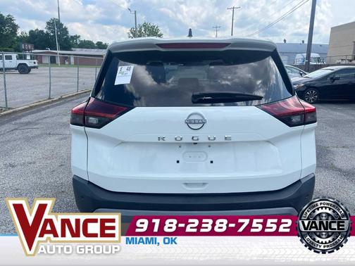 Glacier White 2022 Nissan Rogue S
