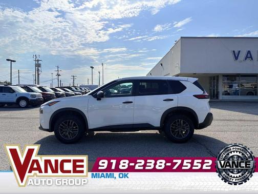 Glacier White 2022 Nissan Rogue S
