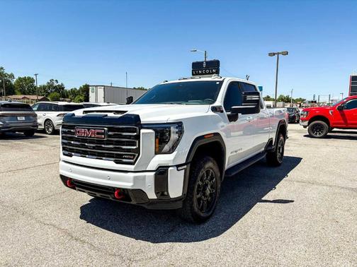2025 GMC Sierra 2500 AT4