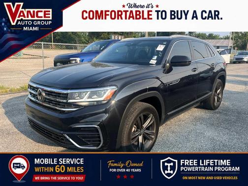 Deep Black Pearl Effect 2022 Volkswagen Atlas Cross Sport 2.0T SEL R-Line