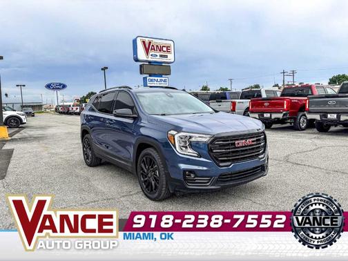Metallic 2024 GMC Terrain SLT