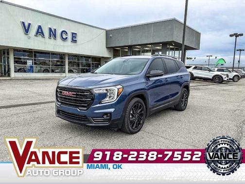 Metallic 2024 GMC Terrain SLT