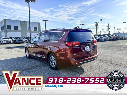 Velvet Red 2018 Chrysler Pacifica Touring-L