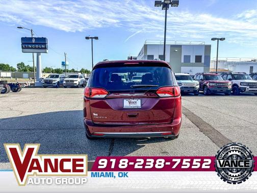 Velvet Red 2018 Chrysler Pacifica Touring-L