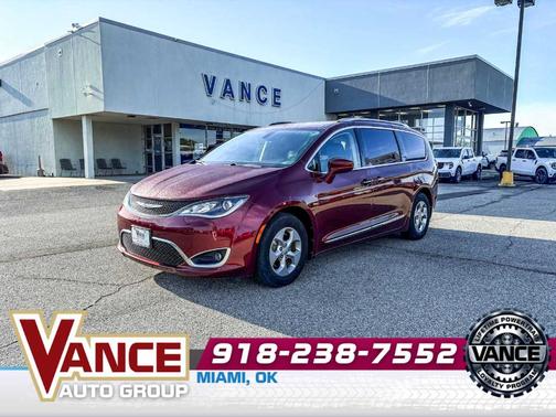 Velvet Red 2018 Chrysler Pacifica Touring-L