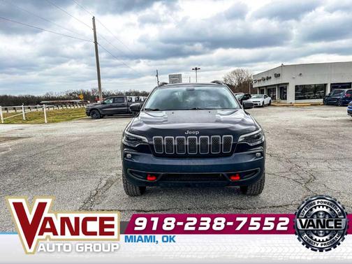 2020 Jeep Cherokee Trailhawk