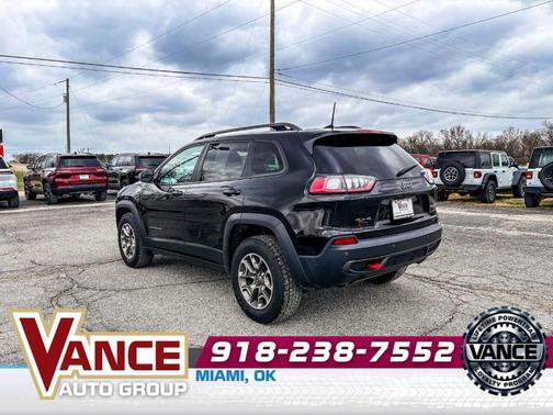 2020 Jeep Cherokee Trailhawk