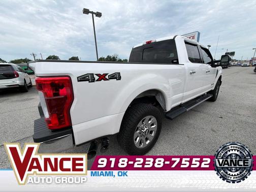 White Platinum Tri-Coat Metallic 2019 Ford F-250 Lariat
