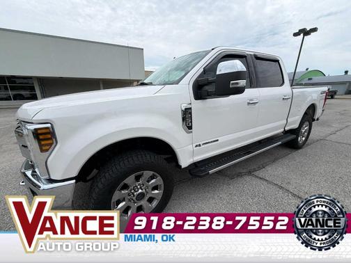 White Platinum Tri-Coat Metallic 2019 Ford F-250 Lariat