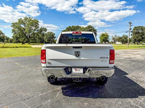 2017 RAM 1500 SLT
