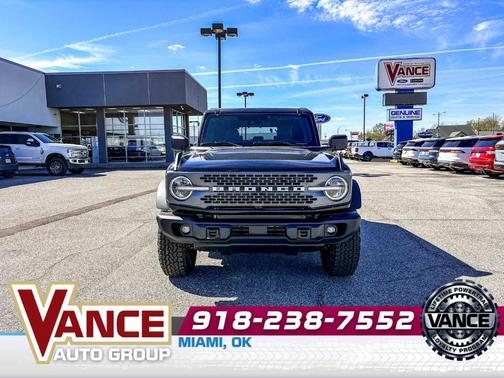 Shadow Black 2026 Ford Bronco Badlands